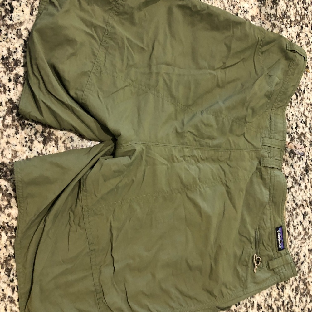 Patagonia Shorts Size 36